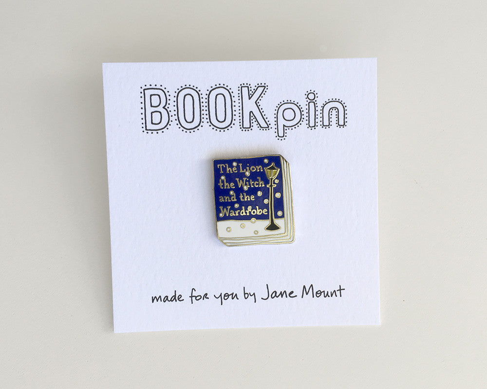 Book Pin: The Lion, the Witch, and the Wardrobe – Ideal Bookshelf